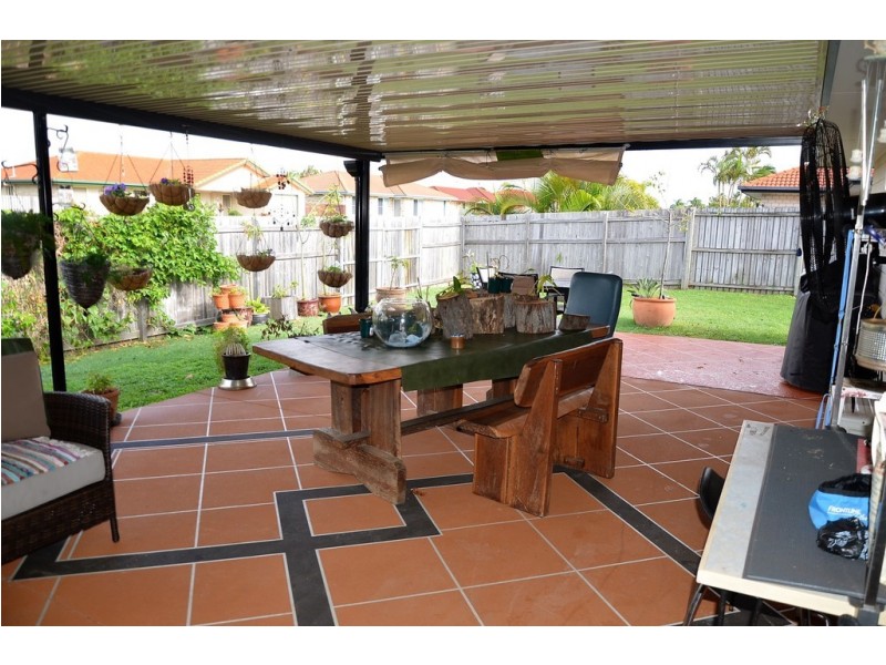 1 Sonder Street, Urangan QLD 4655