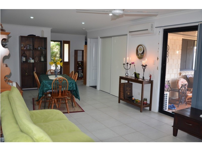 1 Sonder Street, Urangan QLD 4655