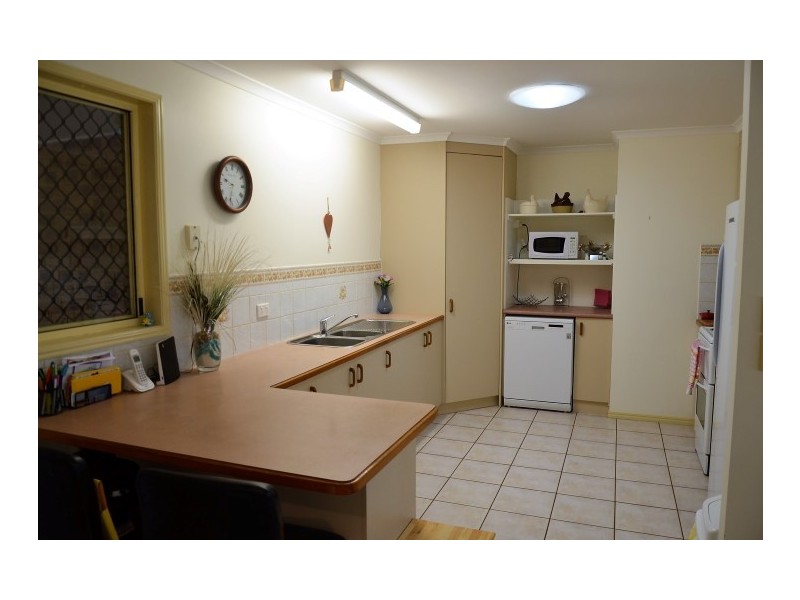 4 Goodwin Avenue, Point Vernon QLD 4655