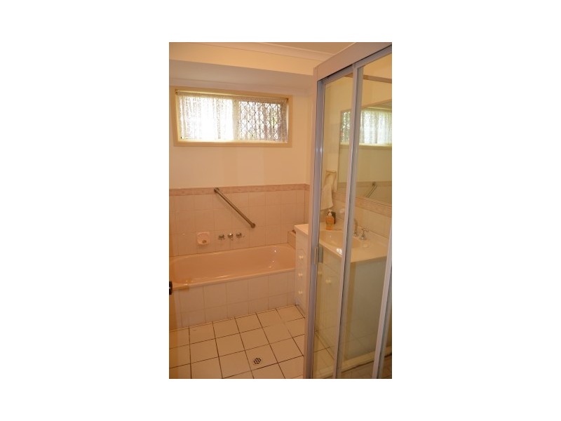 4 Goodwin Avenue, Point Vernon QLD 4655