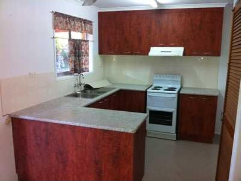 15 Saunders Street, Point Vernon QLD 4655