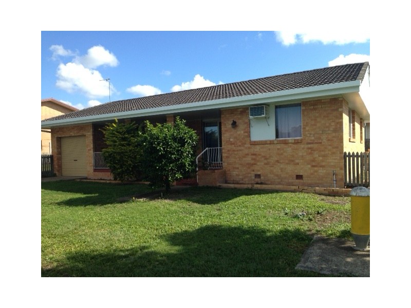 18 Dover Street, Pialba QLD 4655