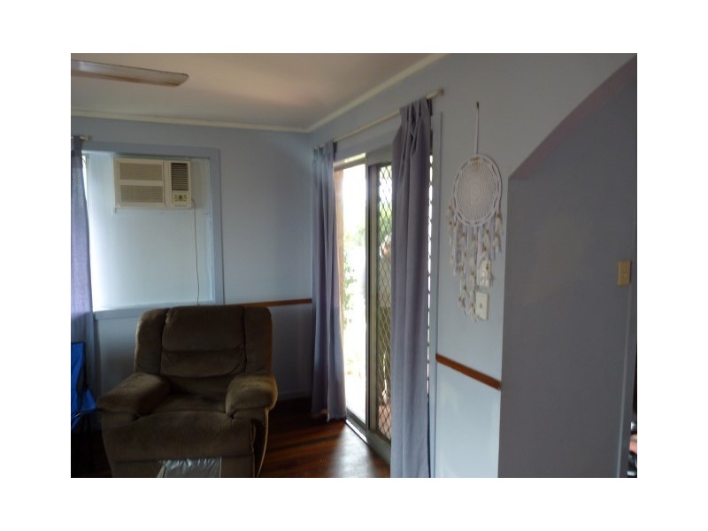 18 Dover Street, Pialba QLD 4655