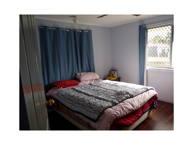 18 Dover Street, Pialba QLD 4655