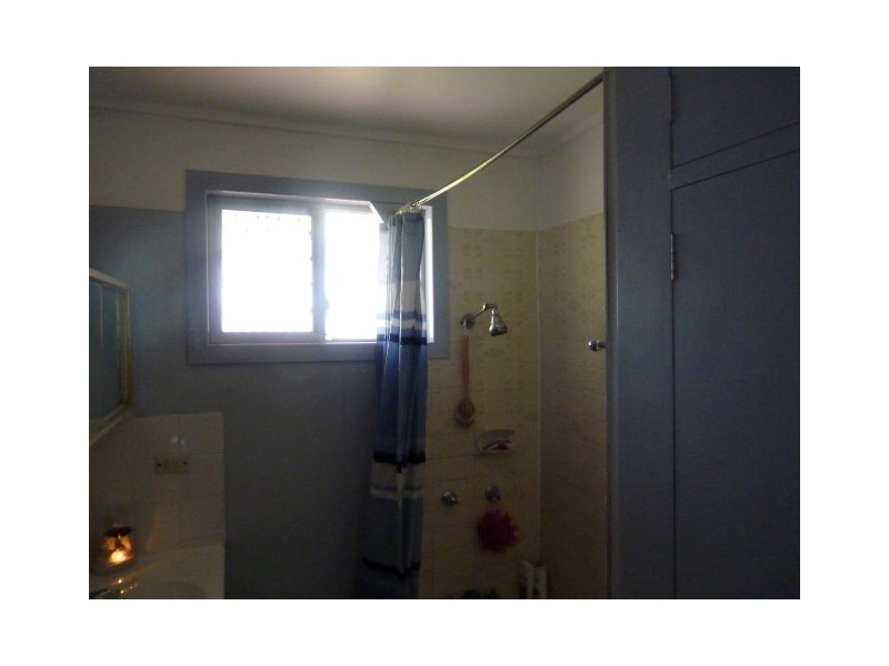 18 Dover Street, Pialba QLD 4655