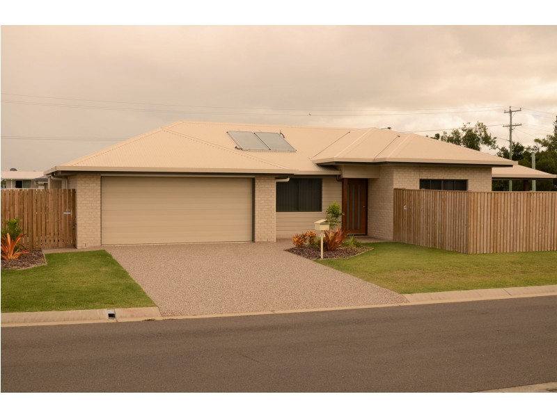 2 Belleni Court, Point Vernon QLD 4655