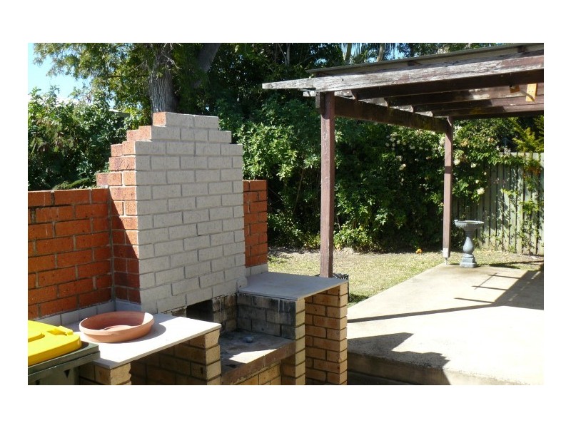 23 Mayfair Street, Point Vernon QLD 4655