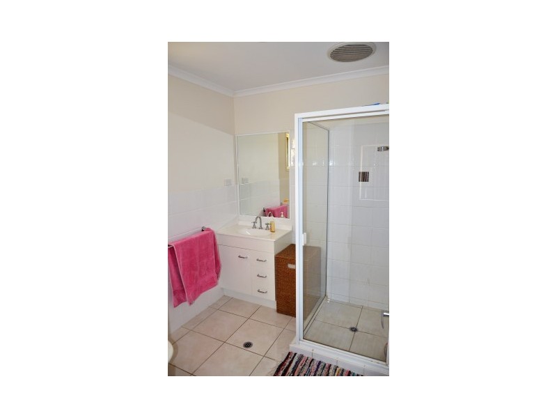 51 Bounty Circuit, Eli Waters QLD 4655