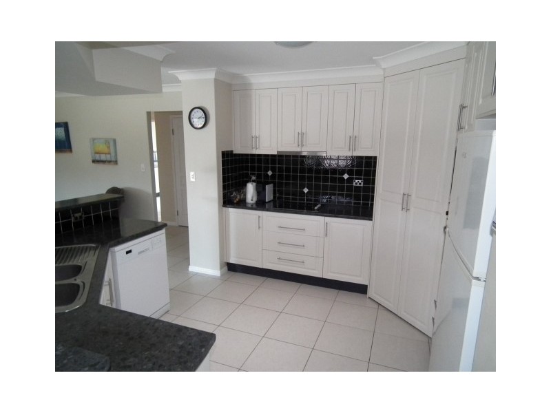 28 Rosedale Drive, Wondunna QLD 4655