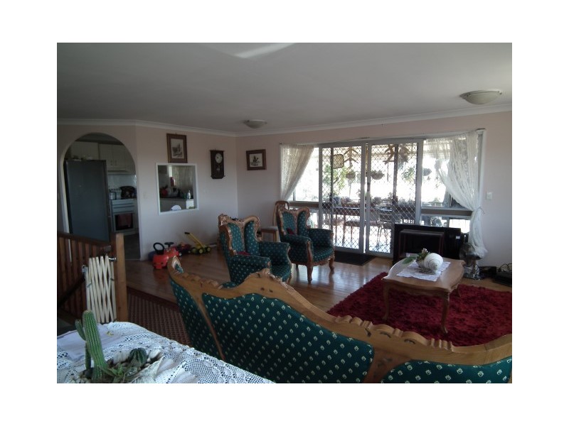 30 Hillcrest Avenue, Scarness QLD 4655