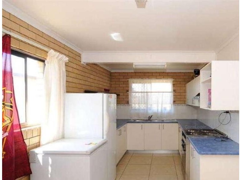 33 Moonbi Street, Scarness QLD 4655