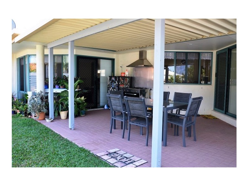 19 Mcliver Street, Kawungan QLD 4655