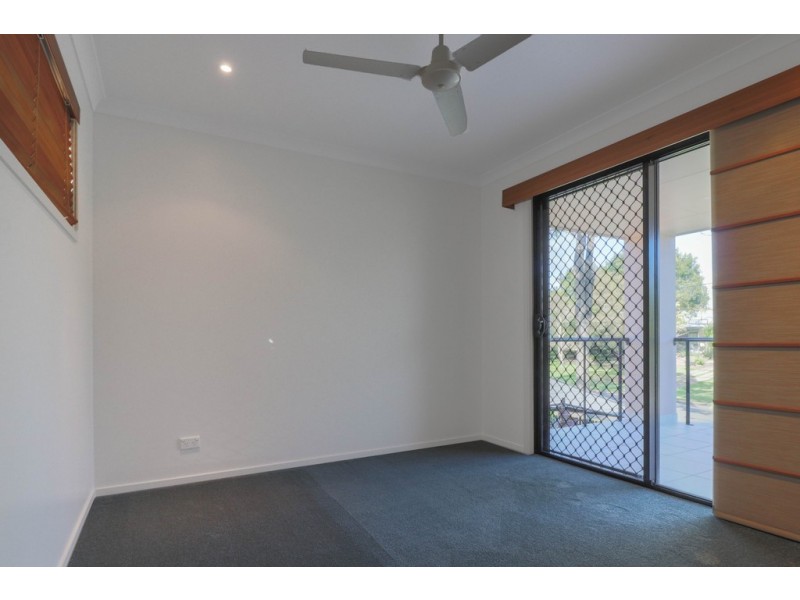 16/2 Barnstaple St, Torquay QLD 4655
