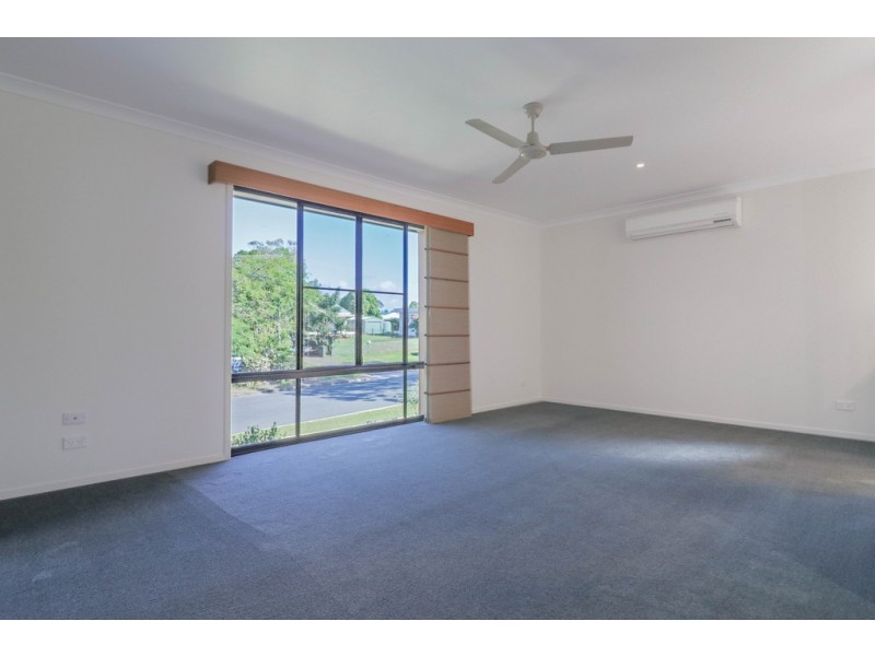 16/2 Barnstaple St, Torquay QLD 4655