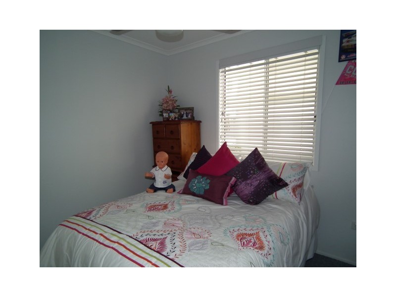 36 Willow Circuit, Eli Waters QLD 4655