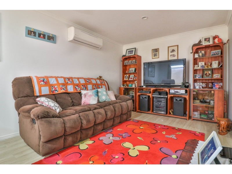 27 Bunya Court, Eli Waters QLD 4655