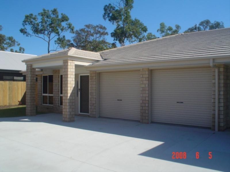 2/209 Pulgul Street, Urangan QLD 4655