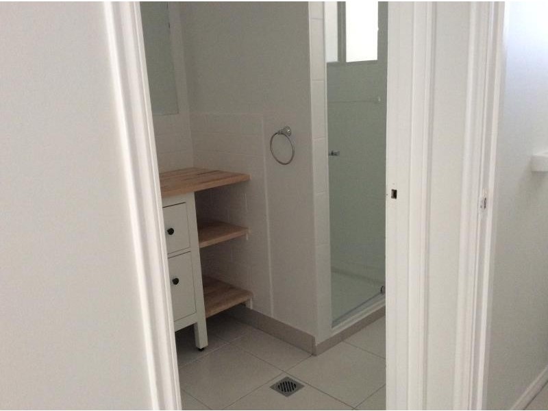 8 Cordelia Court, Urangan QLD 4655