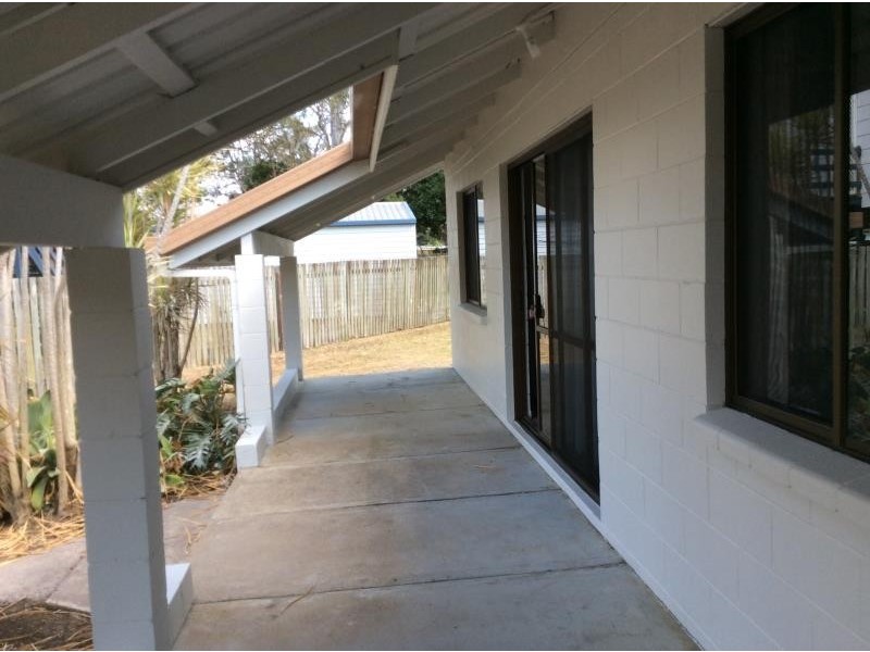 8 Cordelia Court, Urangan QLD 4655