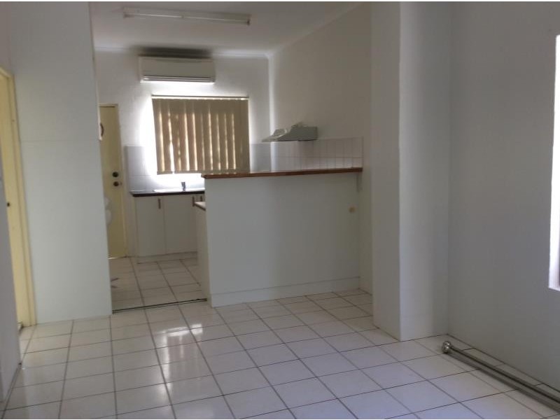 1/445 Esplanade, Torquay QLD 4655