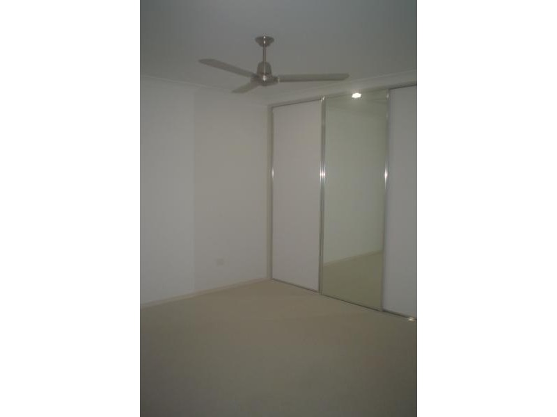 106 Esplanade, Point Vernon QLD 4655