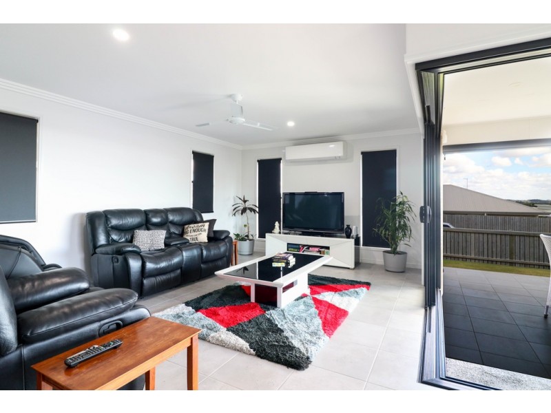 8 Rossington Drive, Urraween QLD 4655