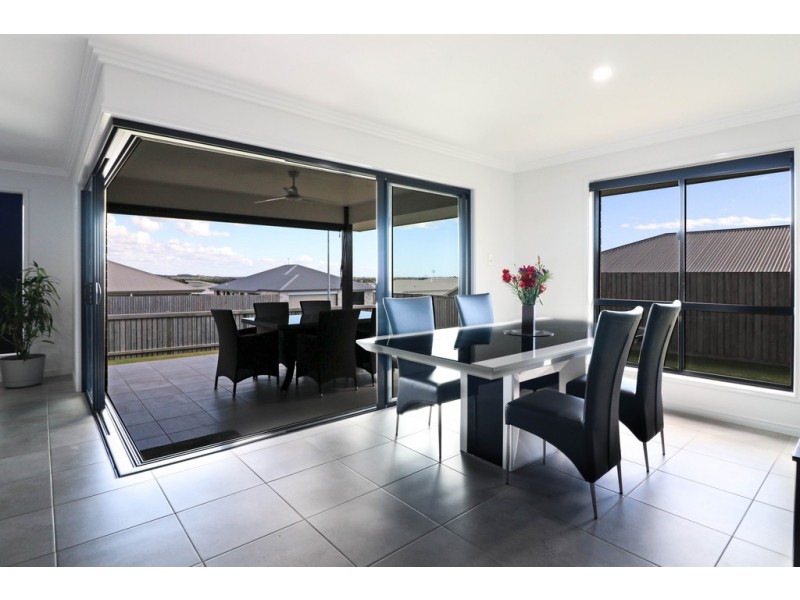 8 Rossington Drive, Urraween QLD 4655