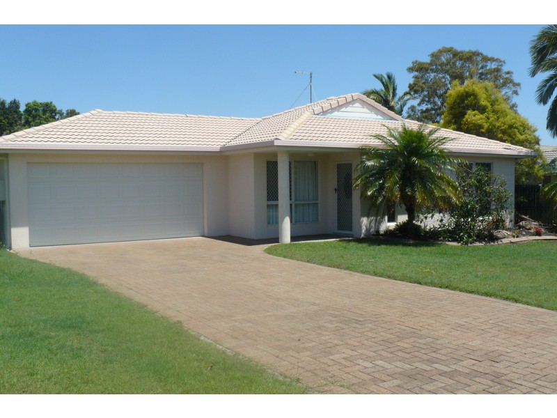 6 Masters Court, Urraween QLD 4655
