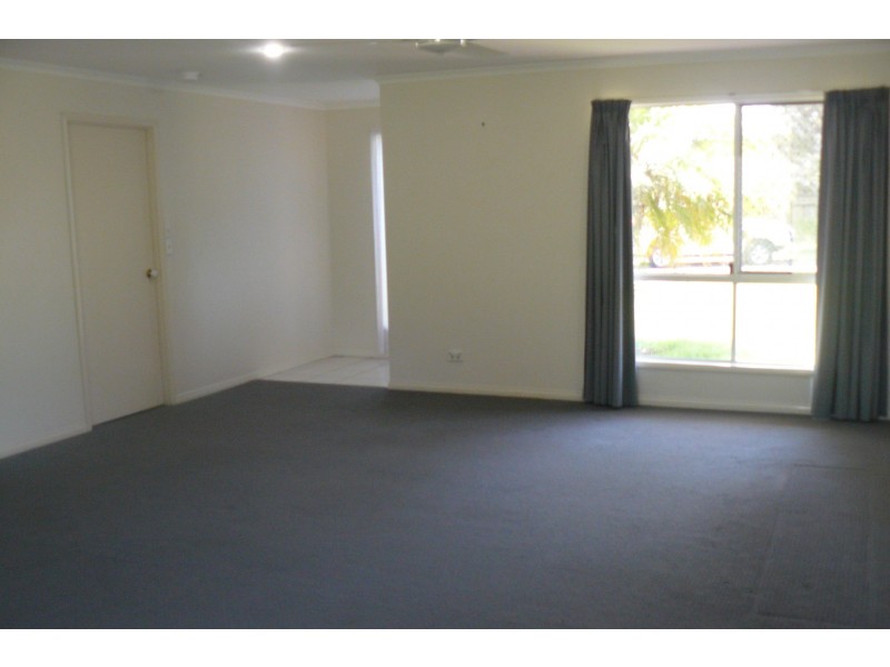 6 Masters Court, Urraween QLD 4655