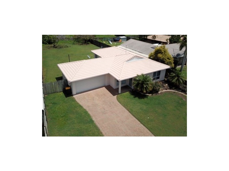 6 Masters Court, Urraween QLD 4655