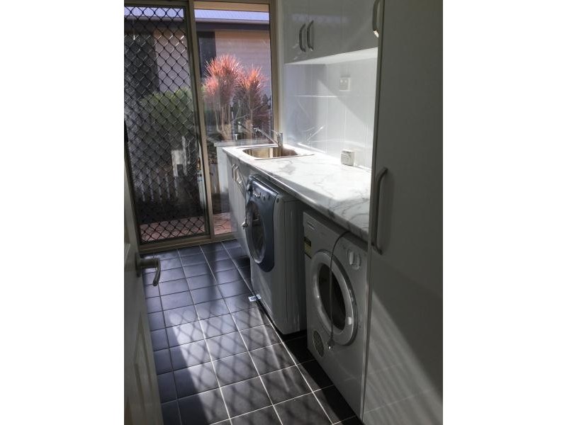 41 Brighton Street, Point Vernon QLD 4655