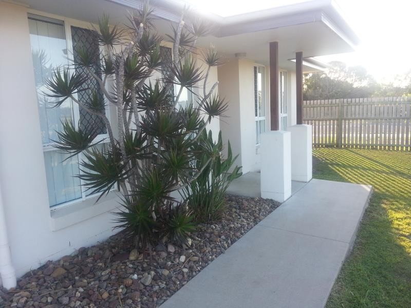 54 Lady Penrhyn Drive, Eli Waters QLD 4655