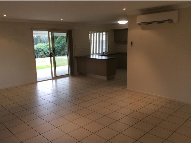 61 Bunya Court, Eli Waters QLD 4655