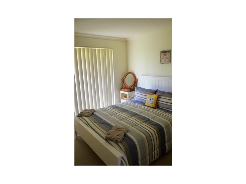 25 Tristania Crescent, Urangan QLD 4655