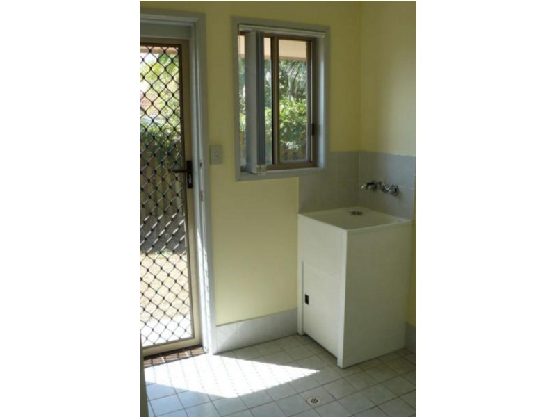 93 Murphy Street, Point Vernon QLD 4655
