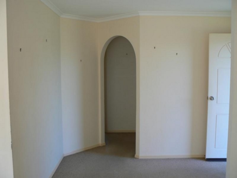 37 Banksia Street, Point Vernon QLD 4655