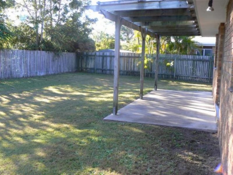 12 Bangalow Court, Scarness QLD 4655