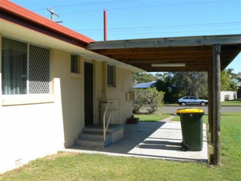 11 Brighton Street, Point Vernon QLD 4655