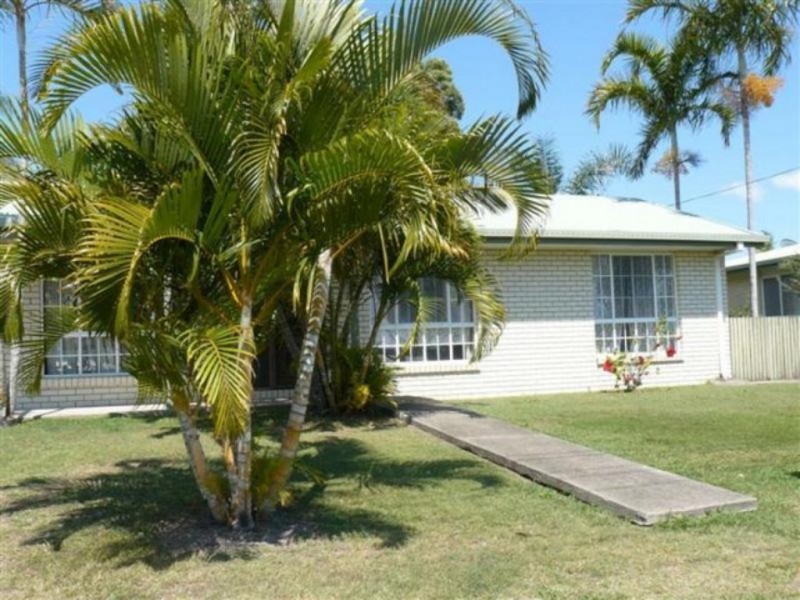 665 Boat Harbour Drive, Urangan QLD 4655