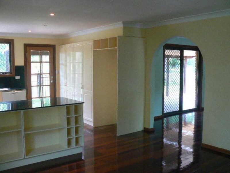 15 Burralong Drive, Wondunna QLD 4655