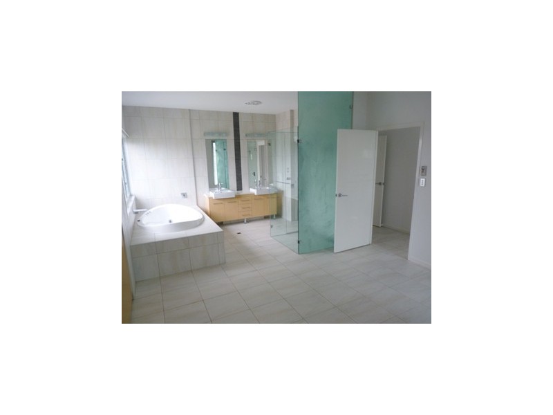 U 1/515 Esplanade, Urangan QLD 4655