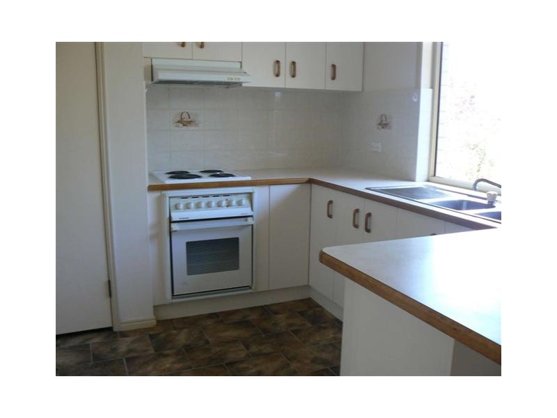 16 Winbirra Way, Scarness QLD 4655