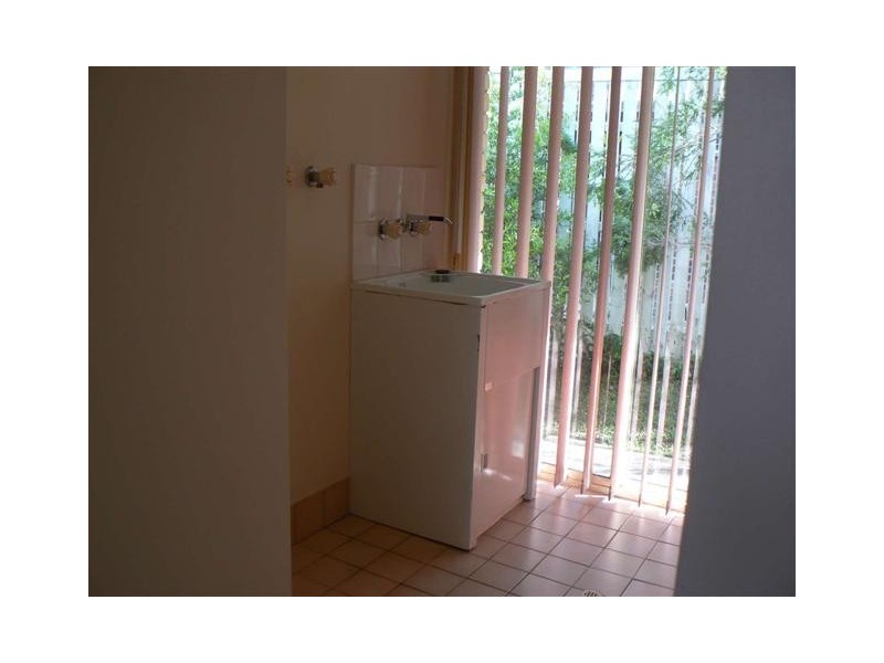 16 Winbirra Way, Scarness QLD 4655