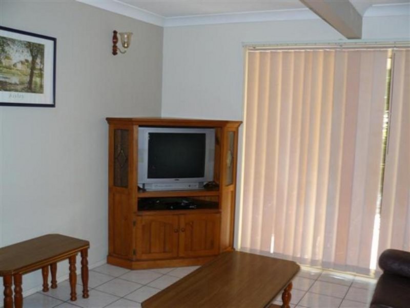 1/235 Esplanade, Pialba QLD 4655