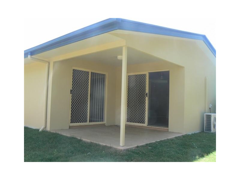 104 SHELLCOT, Toogoom QLD 4655