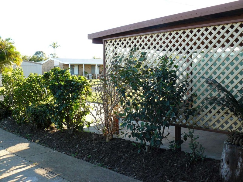 4 Mitta, Urangan QLD 4655
