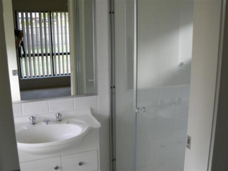 32 Bayswater Drive, Urraween QLD 4655