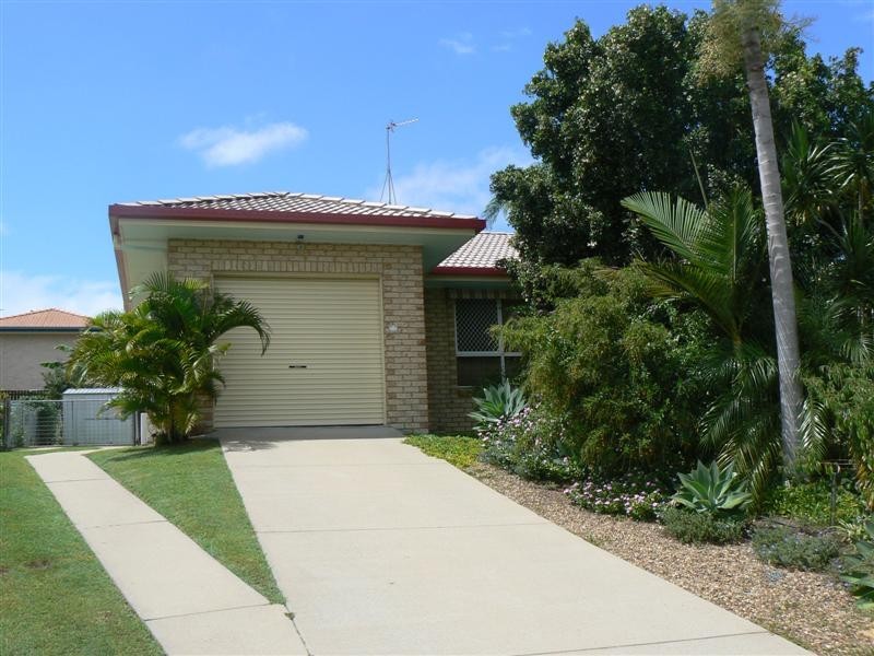 17 Shelley Street, Scarness QLD 4655