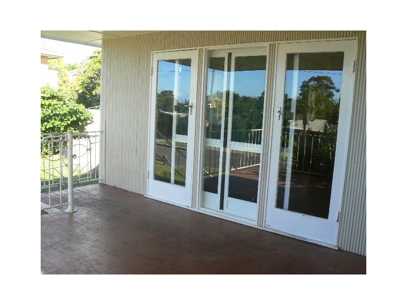 40 John, Scarness QLD 4655