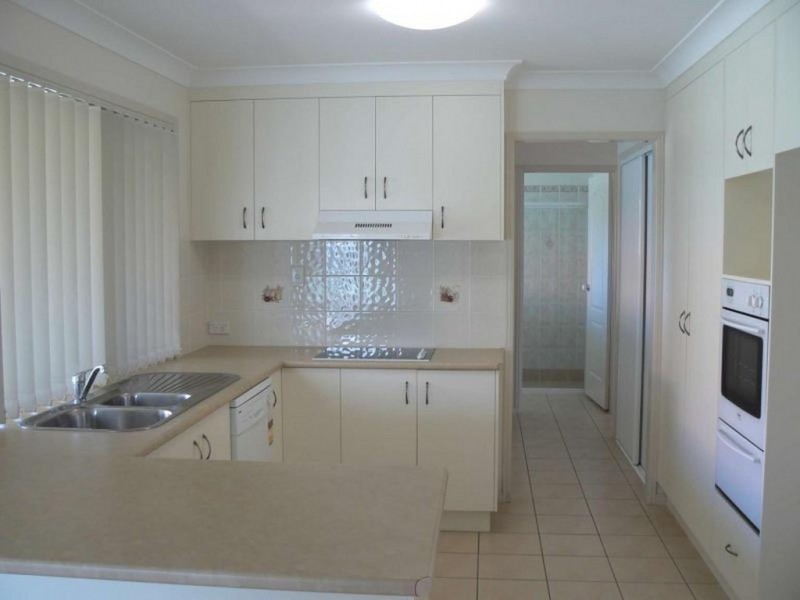 2 Florida Court, Torquay QLD 4655